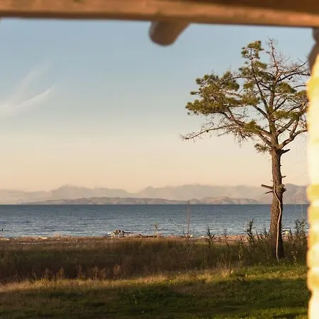 House By The Sea 公寓 *