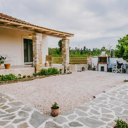 House By The Sea شقة